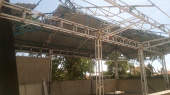 Shed construction at Alomba Center - sba